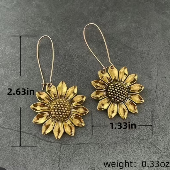 NWT, Sunflower Earrings - Picture 2 of 2